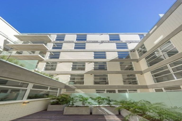Photo of property in 213/246 Khyber Pass Road, Grafton, Auckland, 1023