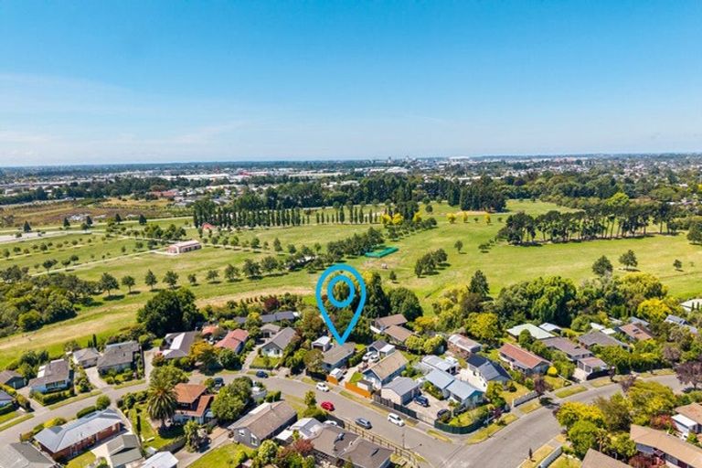 Photo of property in 6 Bidwell Place, Hillmorton, Christchurch, 8025