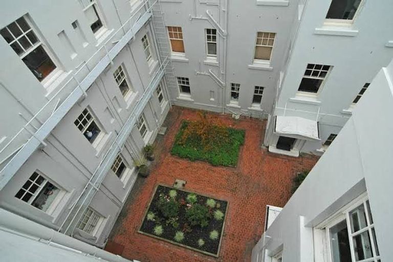 Photo of property in Blythswood Flats, 8/3 Aro Street, Aro Valley, Wellington, 6021