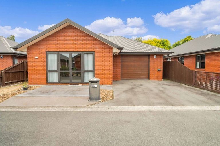 Photo of property in 520 Mairehau Road, Parklands, Christchurch, 8083
