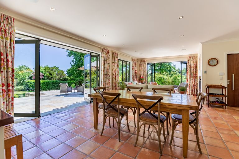 Photo of property in 6 Angelus Avenue, Richmond, 7020