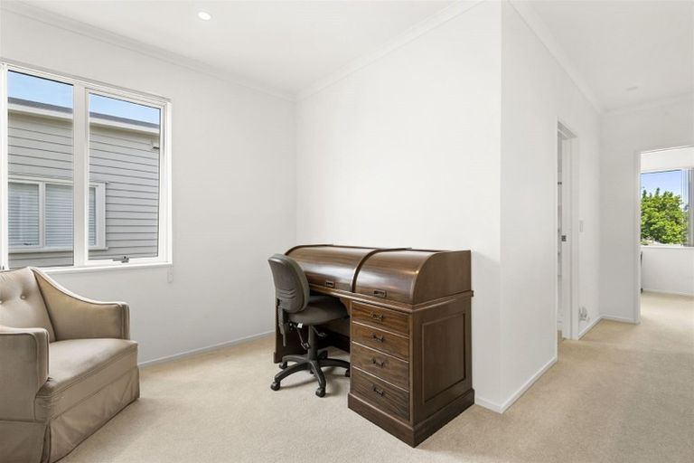 Photo of property in 37 Whenuapai Drive, Whenuapai, Auckland, 0618