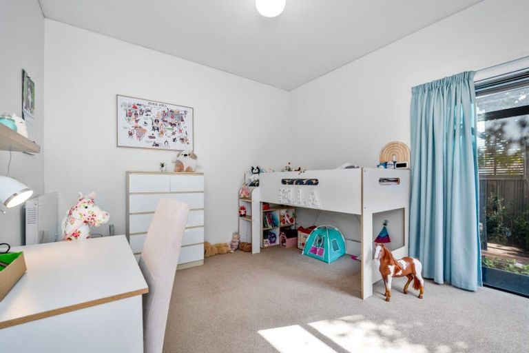 Photo of property in 28 Seaview Road, Otumoetai, Tauranga, 3110
