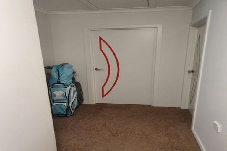 Photo of property in 69 Easther Crescent, Kew, Dunedin, 9012