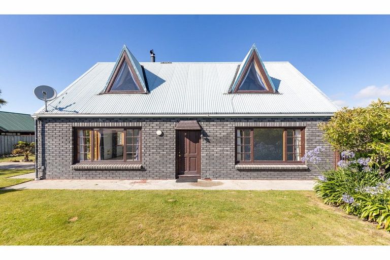 Photo of property in 1 Smarts Drive, Leithfield, 7481