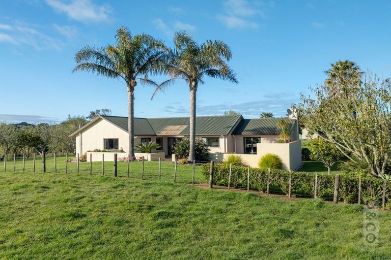 Photo of property in 1224 State Highway 16, Waimauku, 0883
