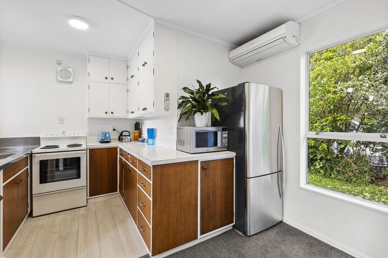 Photo of property in 9c Dekka Street, Khandallah, Wellington, 6035