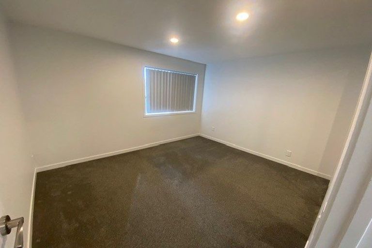 Photo of property in 106 Archers Road, Glenfield, Auckland, 0629