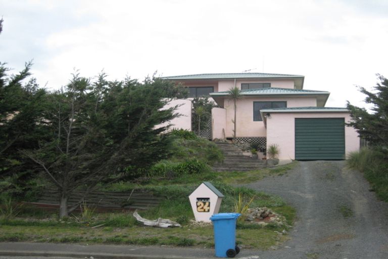 Photo of property in 24 Takitimu Street, Waitarere Beach, Levin, 5510