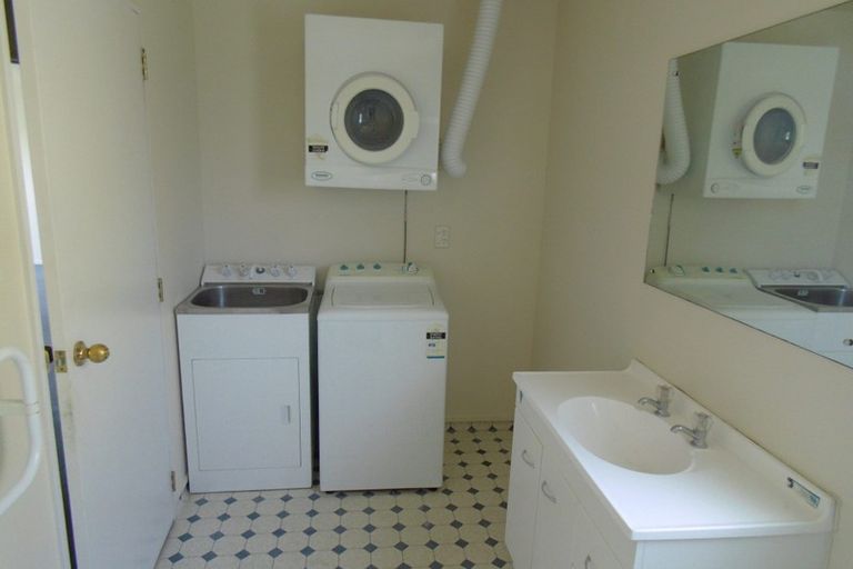 Photo of property in 104 Elizabeth Street, Riccarton, Christchurch, 8041