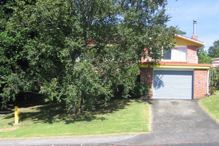 Photo of property in 71 Marlborough Avenue, Glenfield, Auckland, 0629