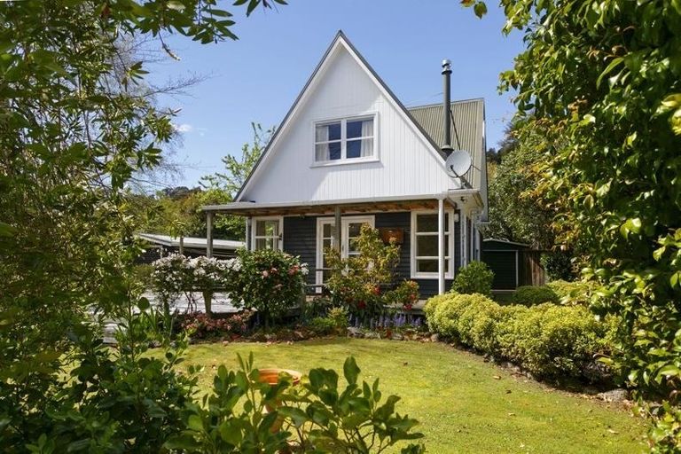 Photo of property in 57 Raniera Grove, Hatepe, Turangi, 3382