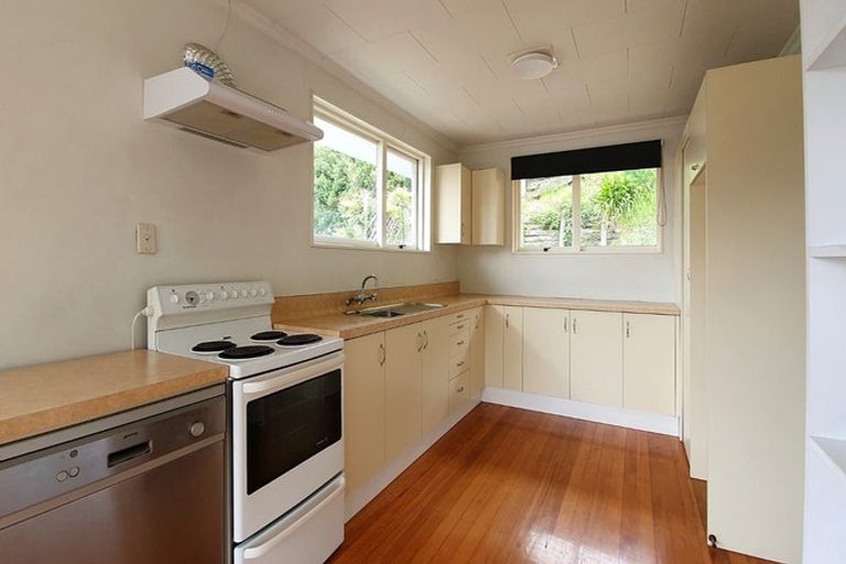 Photo of property in 19 Walkers Road, Lyttelton, 8082