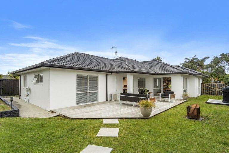 Photo of property in 33 Arabian Drive, Papamoa Beach, Papamoa, 3118