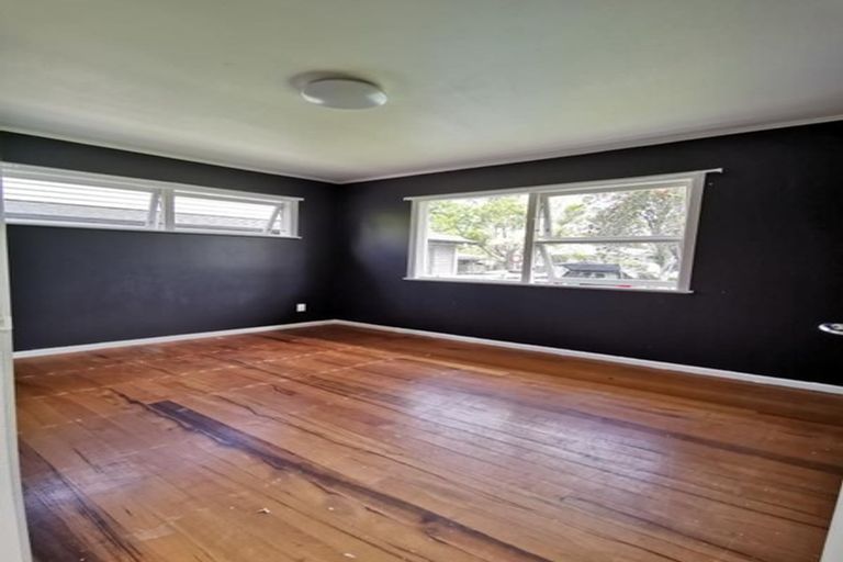 Photo of property in 21 Lynden Avenue, Hillcrest, Auckland, 0627