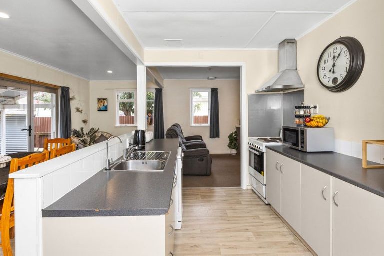 Photo of property in 27 Richmond Street, Maraenui, Napier, 4110