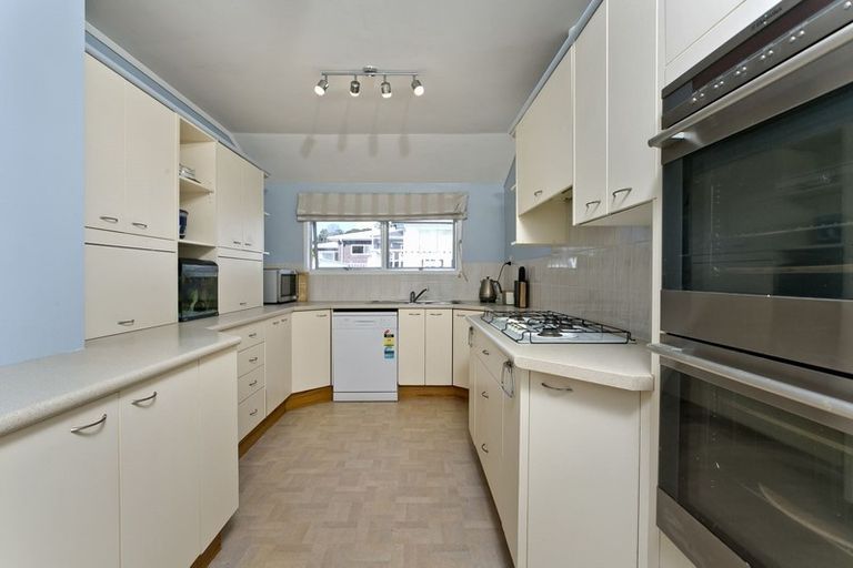 Photo of property in 62 Kia Ora Road, Beach Haven, Auckland, 0626