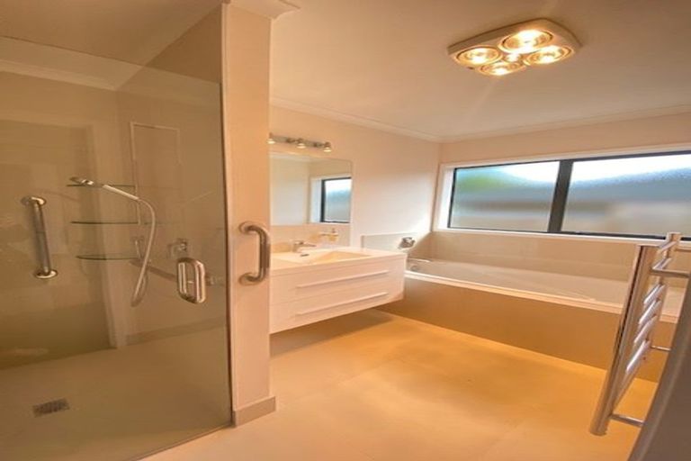 Photo of property in 12 Sample Road, Albany, Auckland, 0632