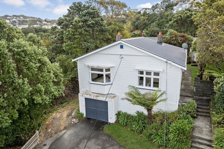 Photo of property in 7 Homebush Road, Khandallah, Wellington, 6035