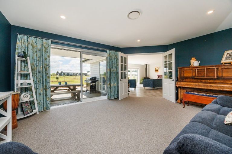 Photo of property in 455a Taonui Road, Colyton, Feilding, 4775