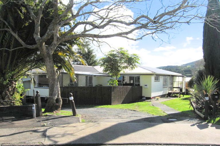 Photo of property in 19 Butler Place, Te Kamo, Whangarei, 0112
