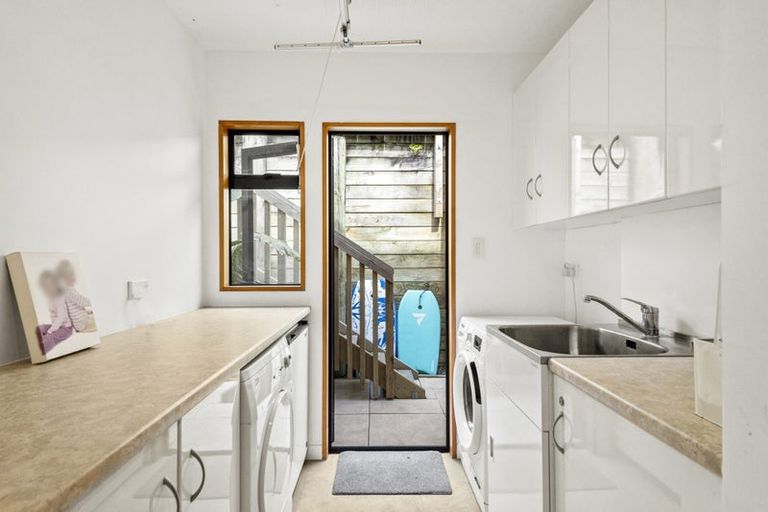 Photo of property in 18 Beulah Avenue, Rothesay Bay, Auckland, 0630