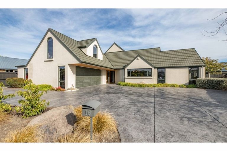 Photo of property in 16 Broadhaven Avenue, Parklands, Christchurch, 8083