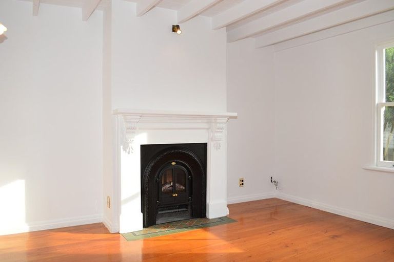 Photo of property in 26 Rue Benoit, Akaroa, 7520