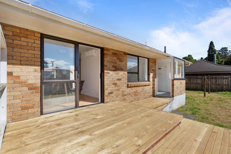 Photo of property in 358b Great South Road, Opaheke, Papakura, 2113