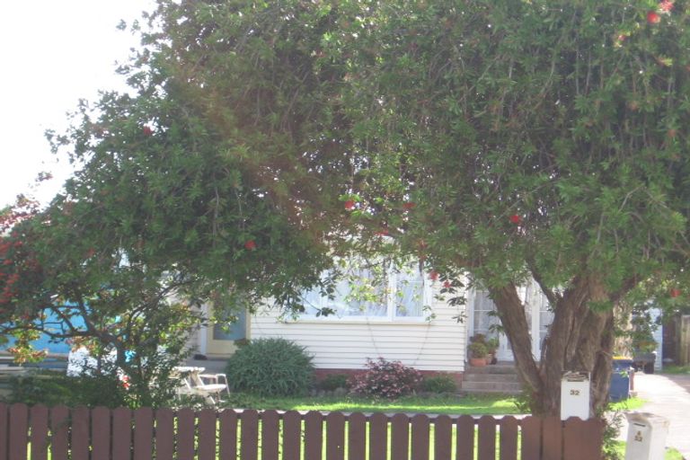 Photo of property in 2/32 Rathgar Road, Henderson, Auckland, 0610