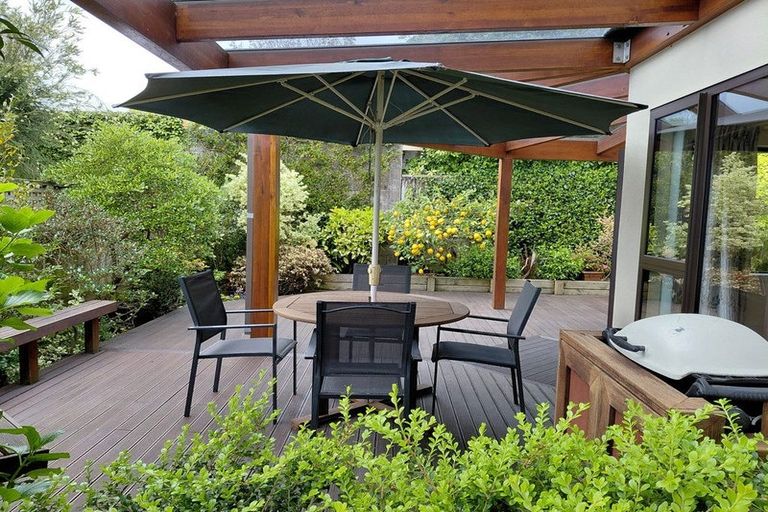 Photo of property in 135a Lake Crescent, Hamilton Lake, Hamilton, 3204