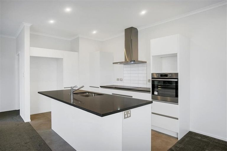 Photo of property in 20 Piripono Crescent, Pukekohe, 2120