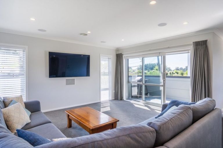 Photo of property in 98a Matai Road, Raumati South, Paraparaumu, 5032