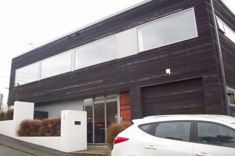 Photo of property in 1 Lakshmi Place, Khandallah, Wellington, 6035