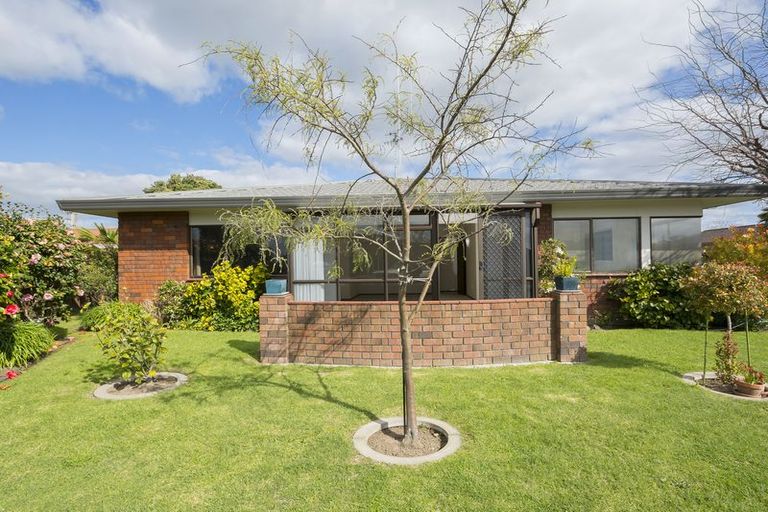 Photo of property in 1 Aylesbury Terrace, Otumoetai, Tauranga, 3110