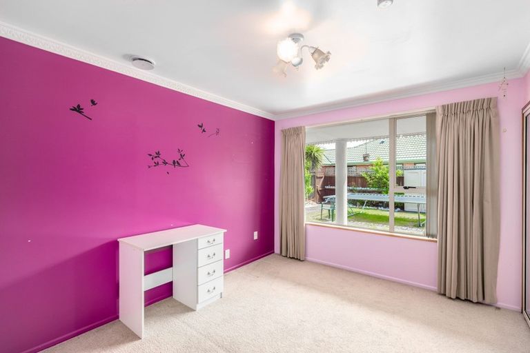 Photo of property in 6 Orlando Crescent, Waimairi Beach, Christchurch, 8083