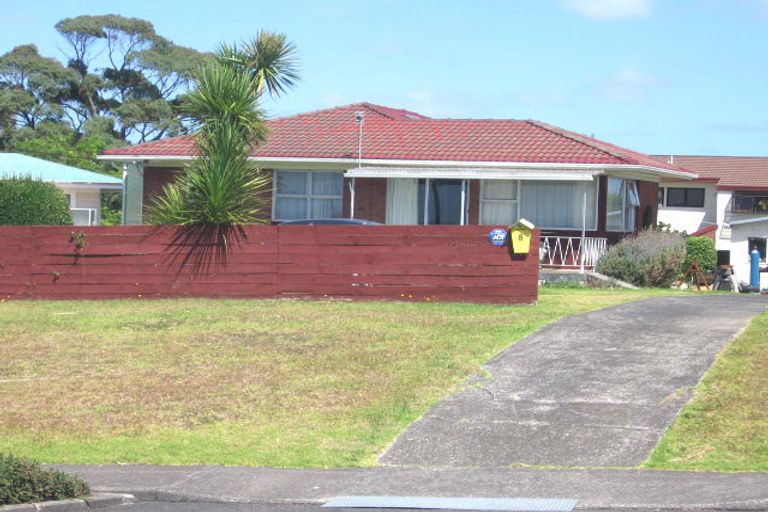 Photo of property in 1/8 James Street, Bayview, Auckland, 0629