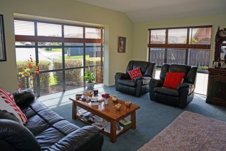 Photo of property in 4 Craig Street, Waikiwi, Invercargill, 9810