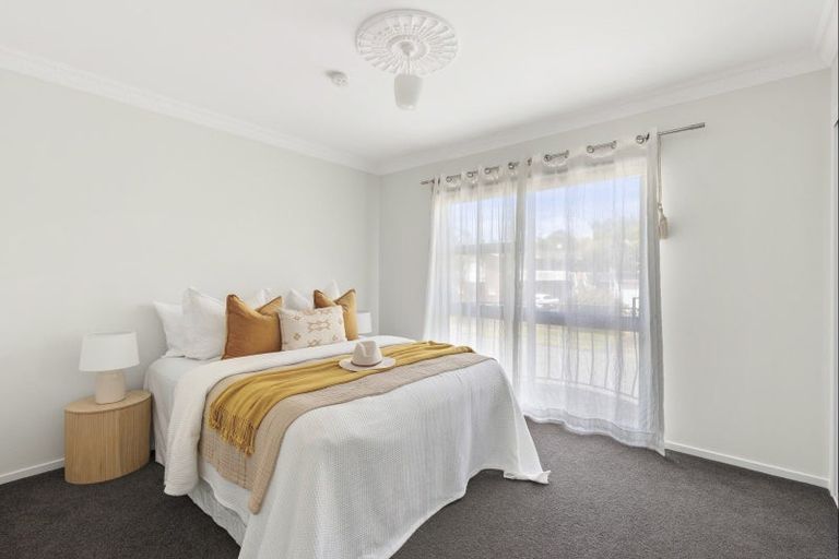 Photo of property in 73 Gilbass Avenue, Hamilton Lake, Hamilton, 3204