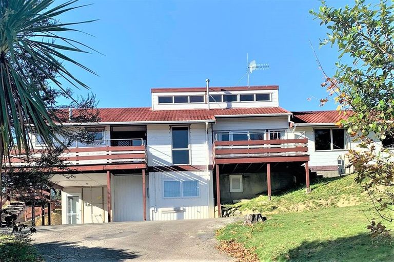 Photo of property in 13a Terminus Street, Silverstream, Upper Hutt, 5019