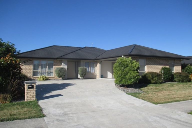 Photo of property in 12 Piwakawaka Court, Rototuna North, Hamilton, 3210