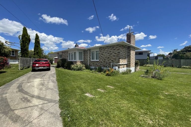 Photo of property in 14 Hillcrest Avenue, Hillcrest, Rotorua, 3015