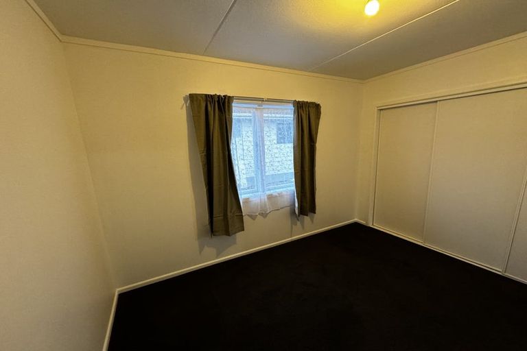 Photo of property in 9 Edwin Freeman Place, Ranui, Auckland, 0612