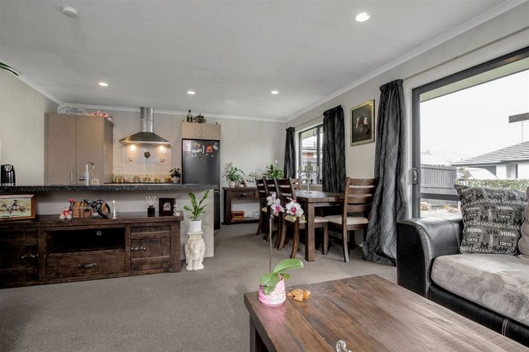 Photo of property in 33 Limbrick Crescent, Wigram, Christchurch, 8042