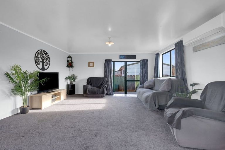 Photo of property in 5 Pringle Place, Nawton, Hamilton, 3200