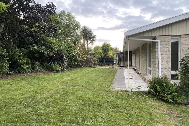 Photo of property in 11a Kitchener Square, Highfield, Timaru, 7910