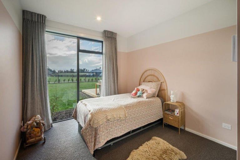 Photo of property in 1a Riverdale Place, Amberley, 7410