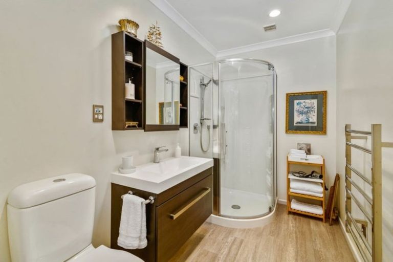 Photo of property in 3a Cobbe Place, Pomare, Rotorua, 3015