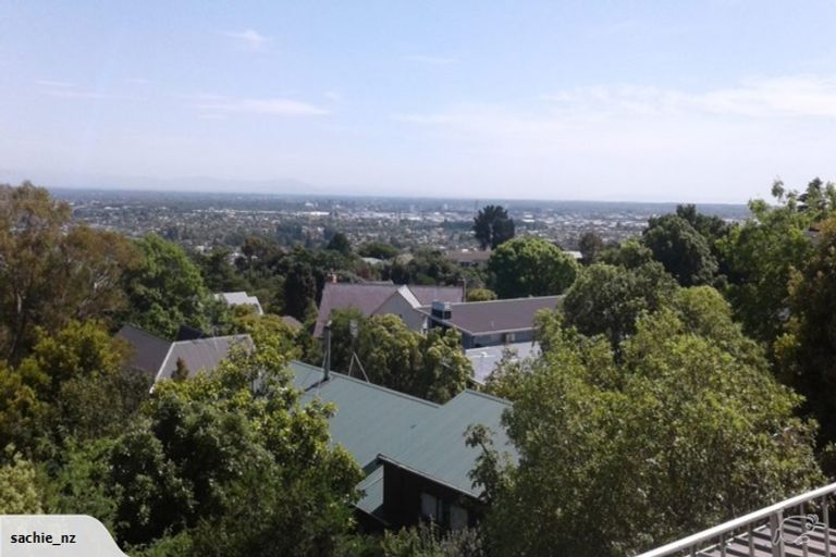 Photo of property in 72 Dyers Pass Road, Cashmere, Christchurch, 8022