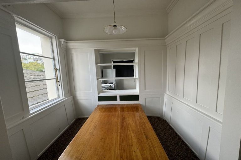 Photo of property in 243 The Terrace, Te Aro, Wellington, 6011